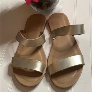 Mercanti Fiorentini Gold Slip On Sandal 9 MCS0706D